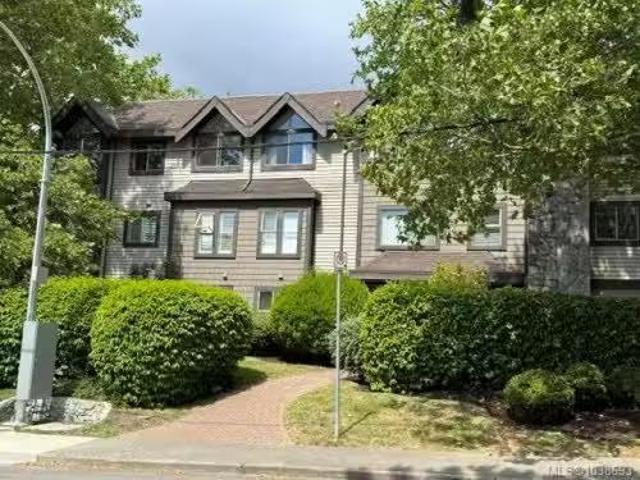Condo for sale in Saanich, British Columbia