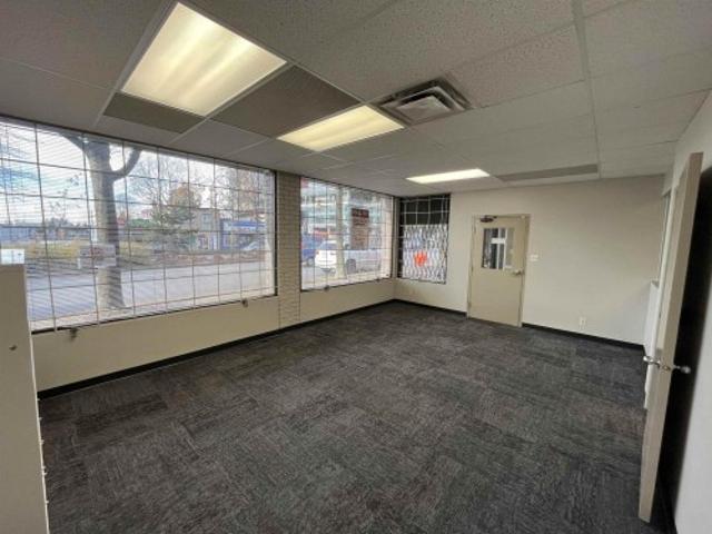 Commercial for rent in Surrey, British Columbia