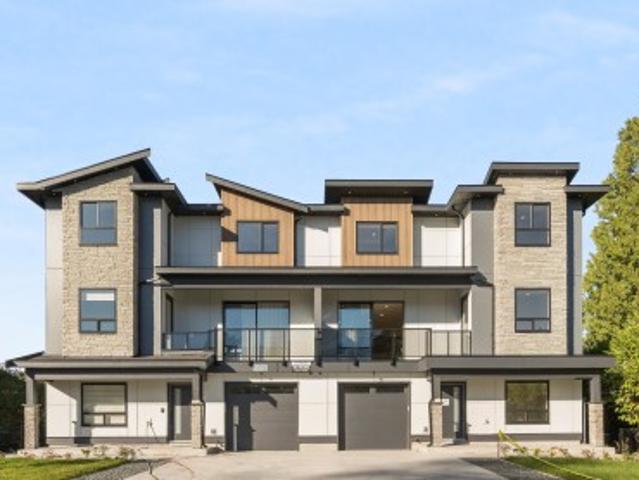 Duplex for sale in Guildford, Surrey