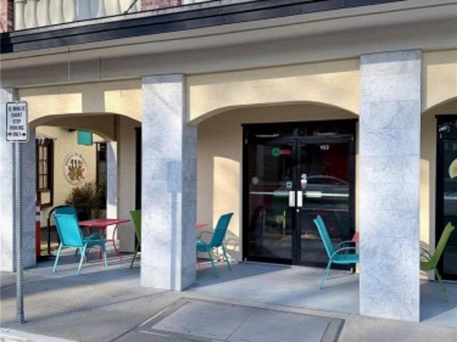 Commercial for rent in Duncan, British Columbia