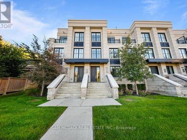 Townhouse for sale in Mississauga, Ontario