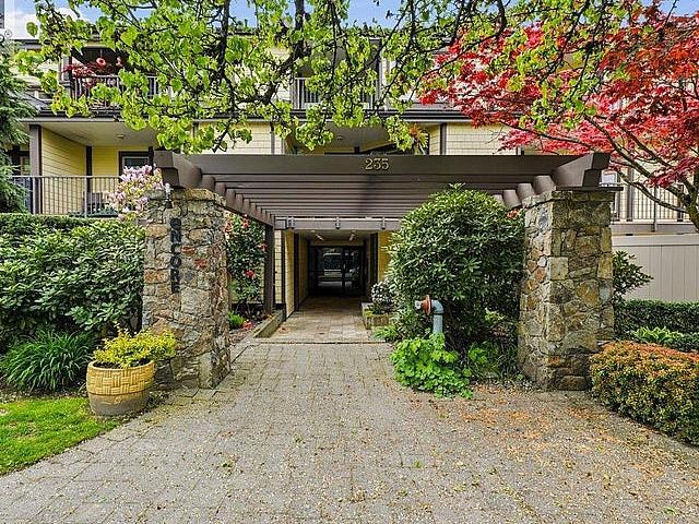 Condo for sale in North Vancouver, British Columbia