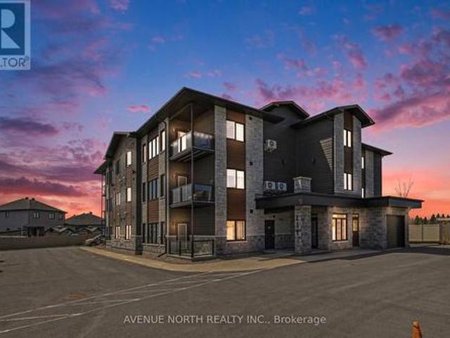 Condo for sale in Russell, Ontario