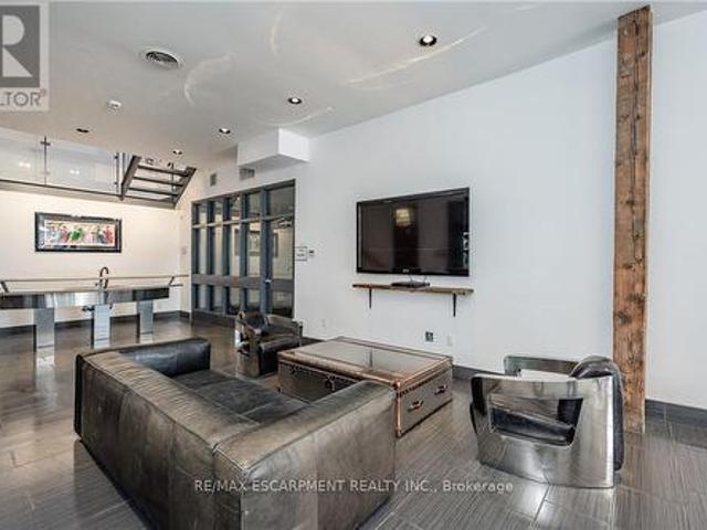 Commercial for rent in Woburn, Ontario