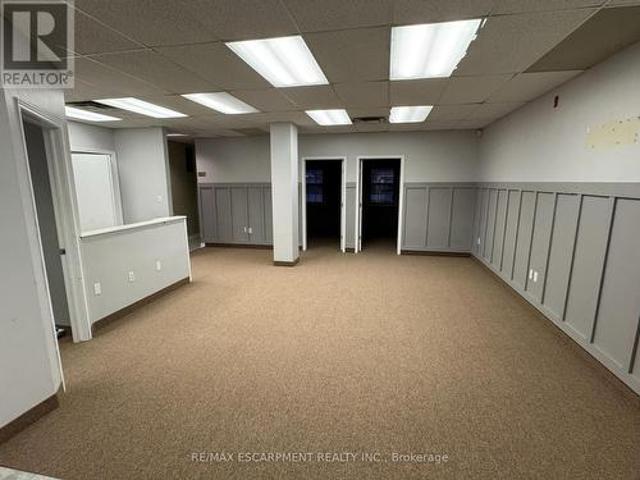 Commercial for rent in Niagara, Ontario