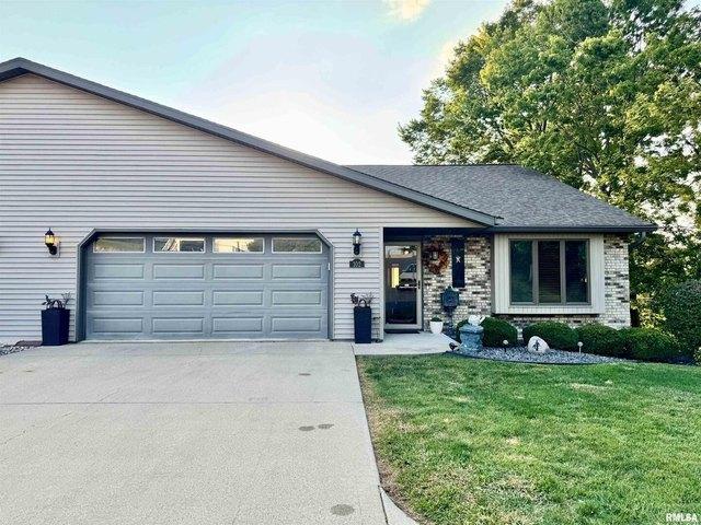 Condo for sale in Whiteside, Illinois