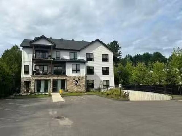 Apartment for rent in Laurentides, Quebec