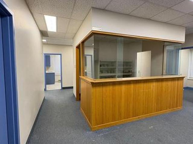 Commercial for rent in Georgetown, Ontario