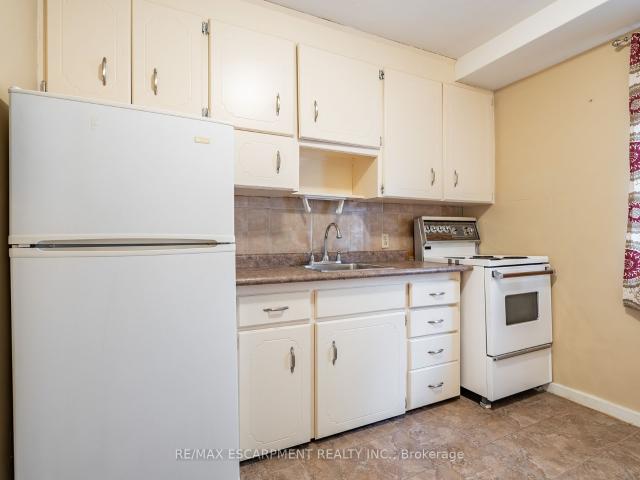 Condo for sale in Ancaster, Ontario