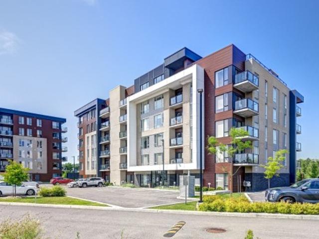 Commercial for rent in Urbanova, Terrebonne