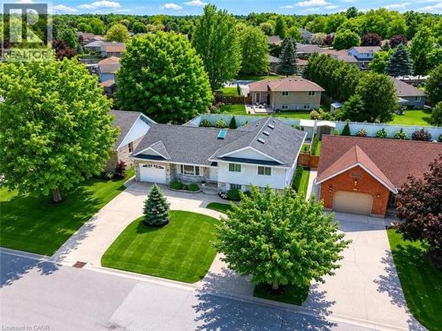 House for sale in Glenridge, Tillsonburg