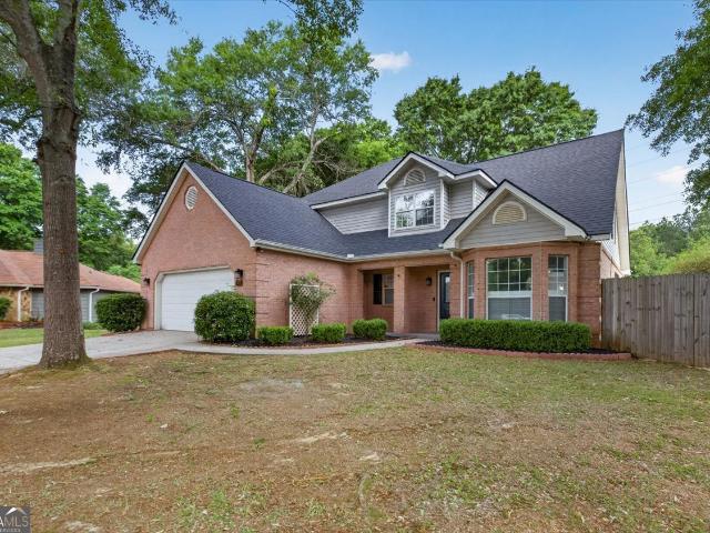 House for sale in Bonaire, Georgia