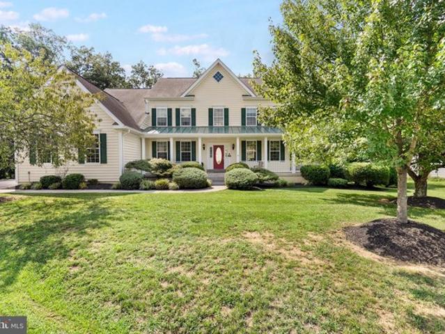 House for sale in Falling Waters, Berkeley County