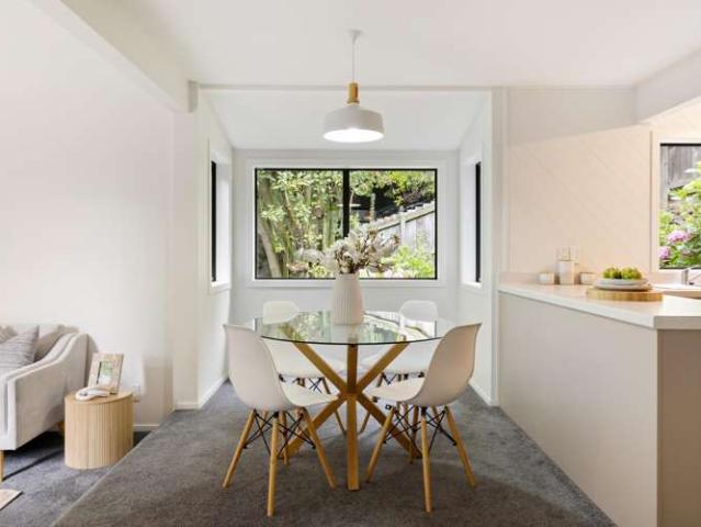 House for sale in Chaslands, Canterbury