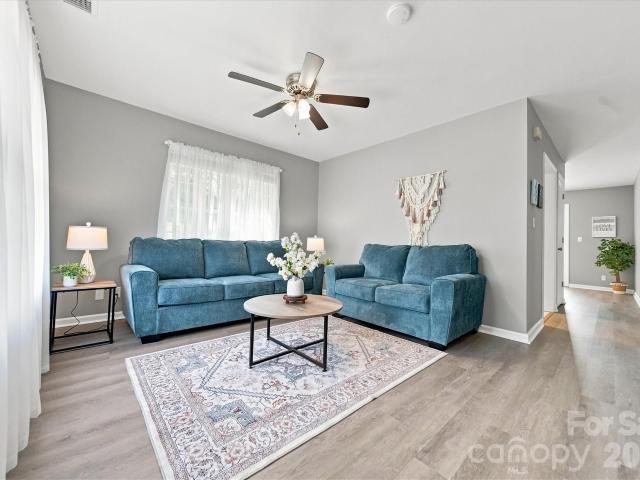 Townhouse for sale in Catawba, North Carolina