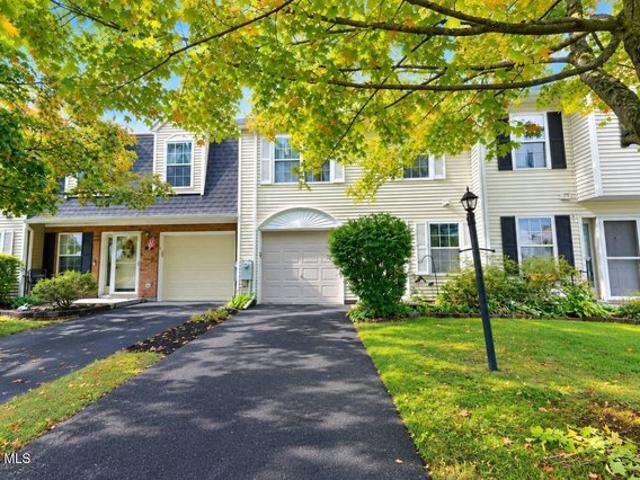 Townhouse for sale in City of Watervliet, Albany County