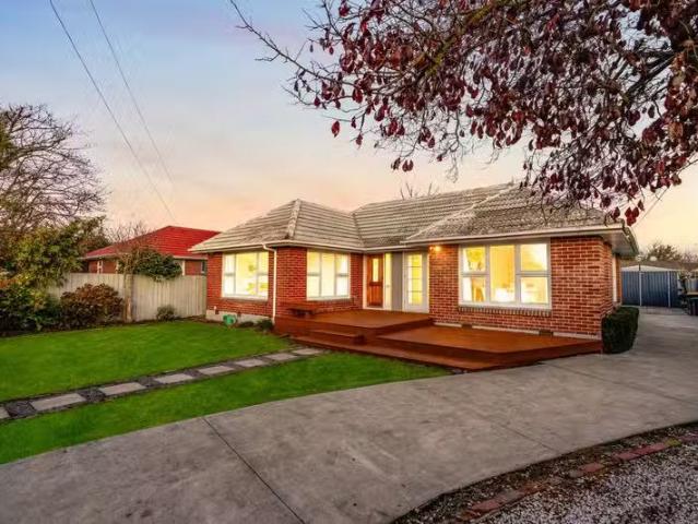 House for sale in Shirley, Canterbury