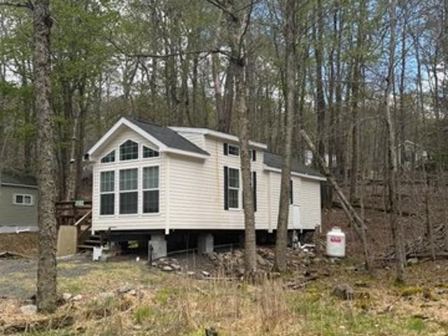 Land for sale in Newfoundland, Pennsylvania