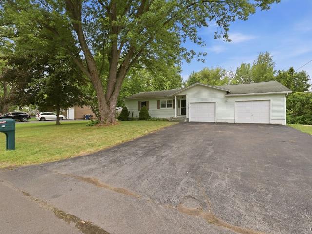 House for sale in Village Green, Town of Van Buren