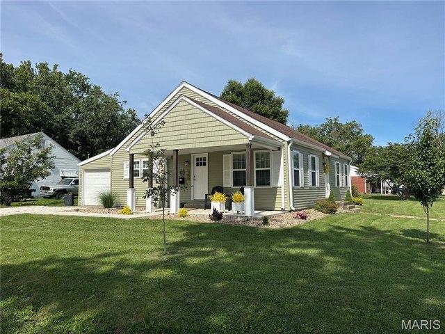 House for sale in Shelbina, Missouri