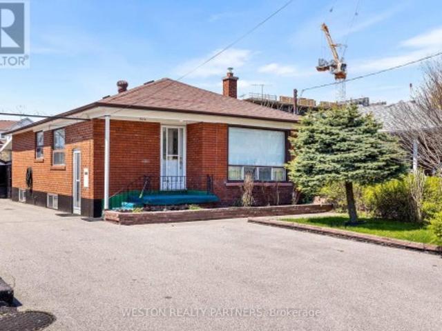 House for sale in Woburn, Ontario