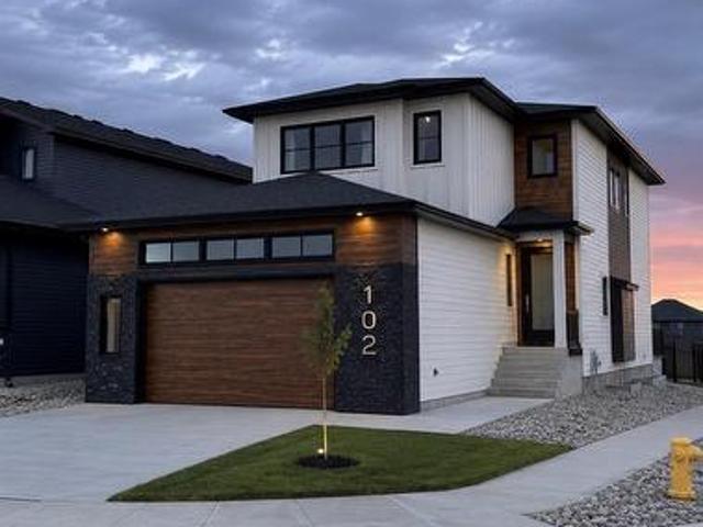 House for sale in Saskatoon, Saskatchewan