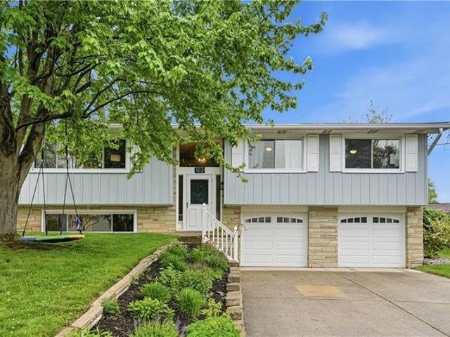House for sale in Coraopolis, Pennsylvania