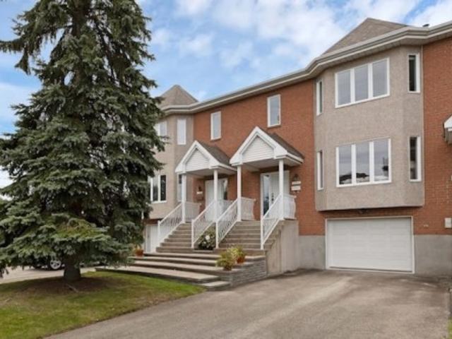 House for sale in Baie-D'Urfé, Montréal (région administrative)