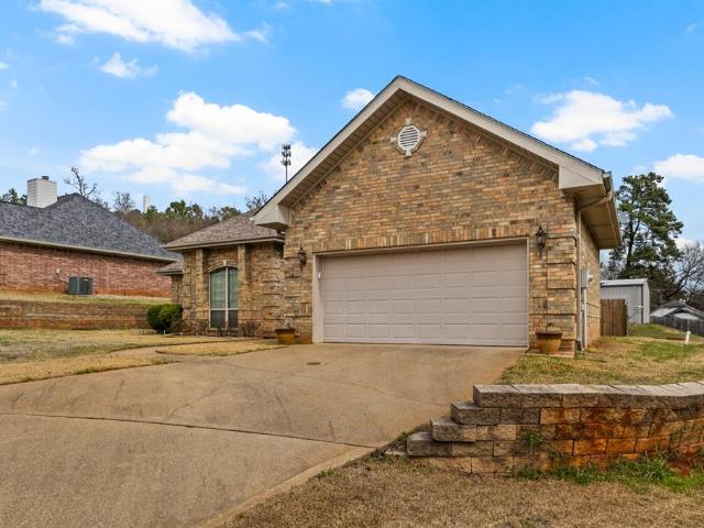 House for sale in Morris, Texas