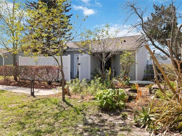 Townhouse for sale in Lake Mary, Florida