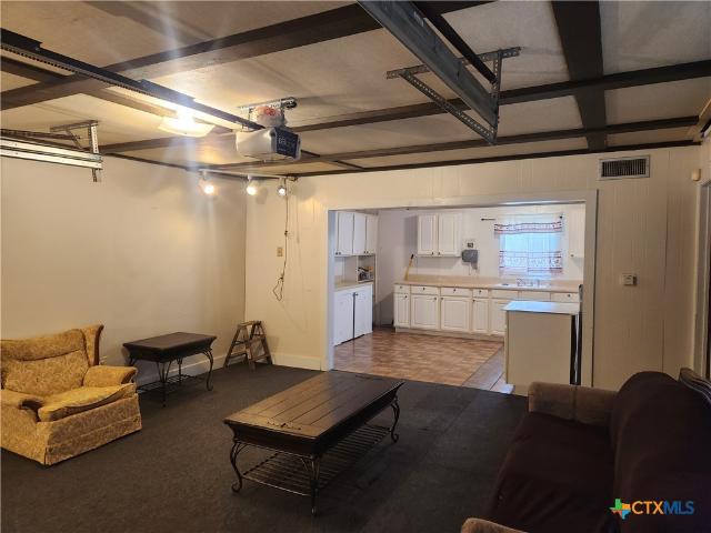 Apartment for sale in Yoakum