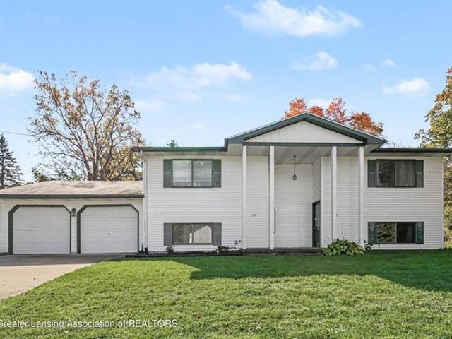House for sale in DeWitt, Clinton County