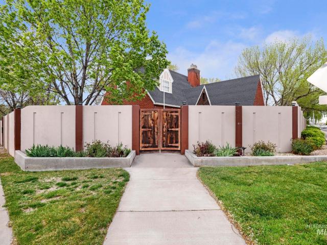 Commercial for sale in Twin Falls, Idaho