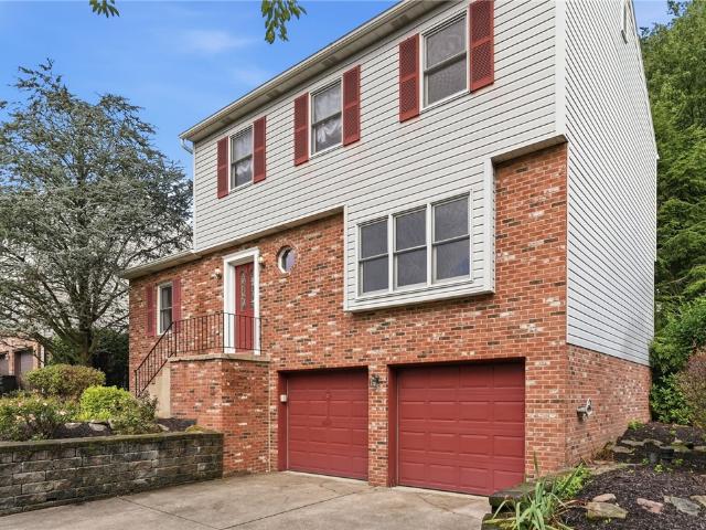 House for sale in Moon, Pennsylvania