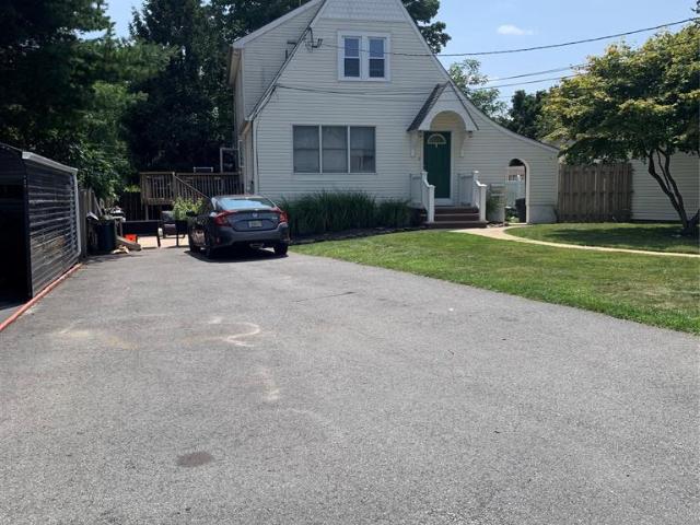 House for sale in Lodi, New Jersey