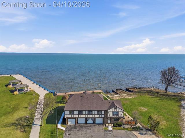 Condo for sale in Saint Clair Shores, Michigan