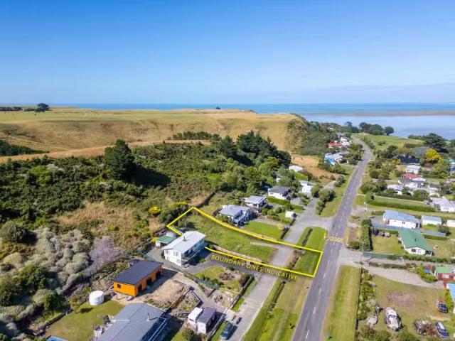 House for sale in Cape Palliser, Wellington