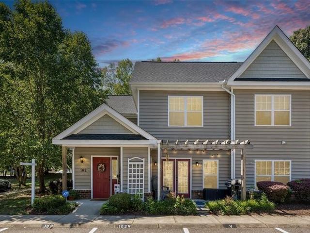 Condo for sale in Lake View Cove, Smithfield