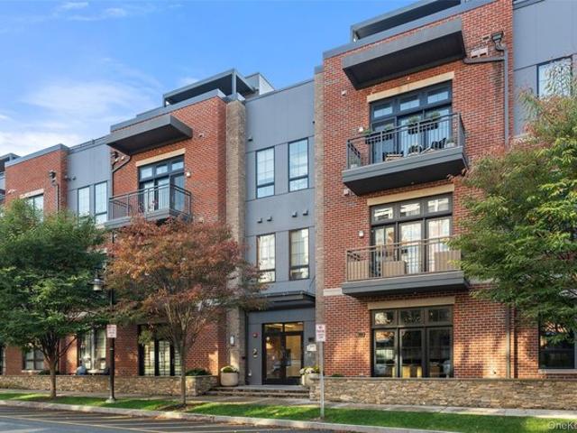Condo for sale in Village of Sleepy Hollow, Town of Mount Pleasant