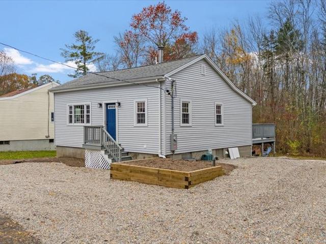 House for sale in Hanson, Massachusetts