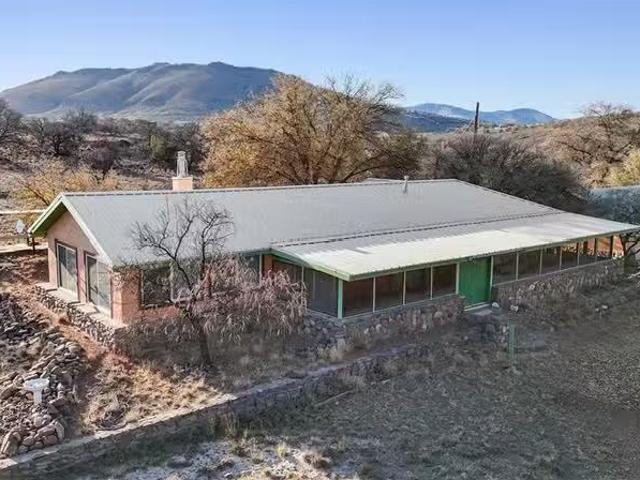House for sale in Pecos