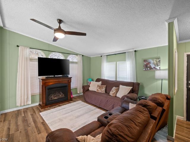 House for sale in Ravenswood, West Virginia