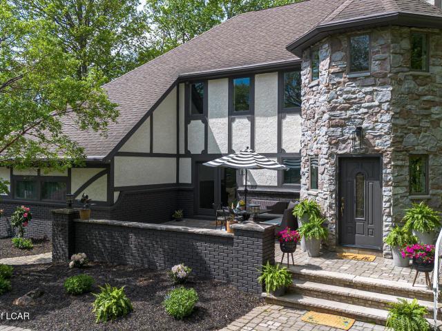 House for sale in Moosic, Pennsylvania