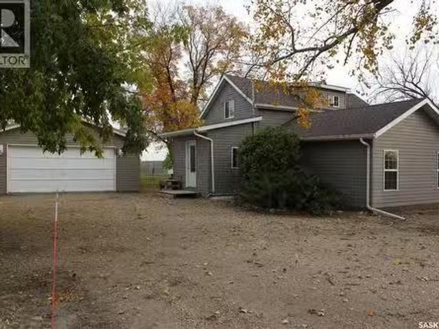 House for sale in Midale