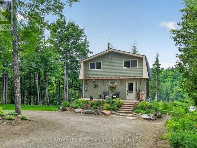 House for sale in McNab/Braeside, Eastern Ontario