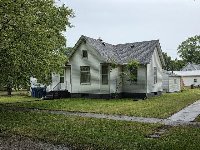 House for sale in Bureau, Illinois