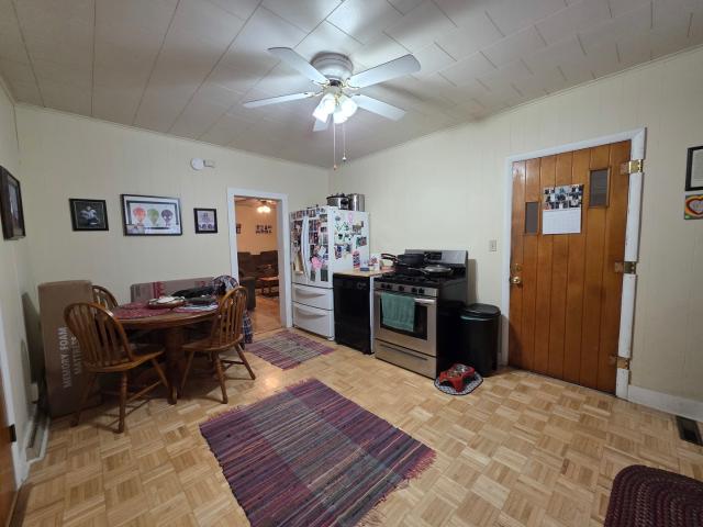 House for sale in Bureau, Illinois