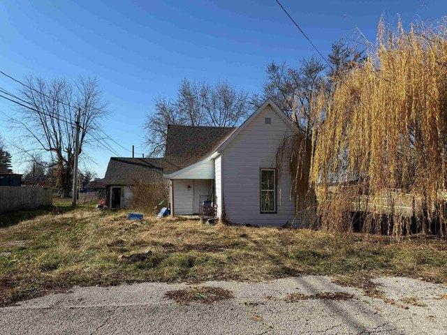 House for sale in New Richmond, Indiana