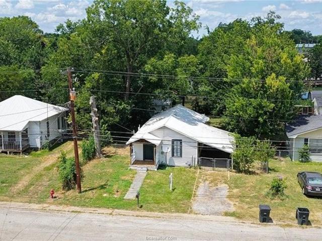 House for sale in Caldwell, Texas
