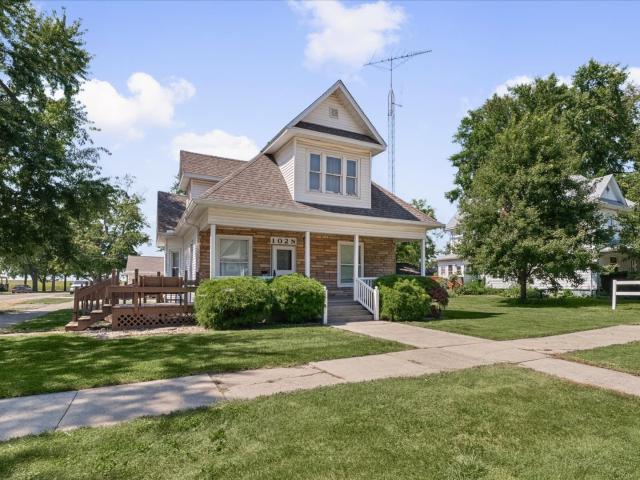 House for sale in Douglas, Illinois